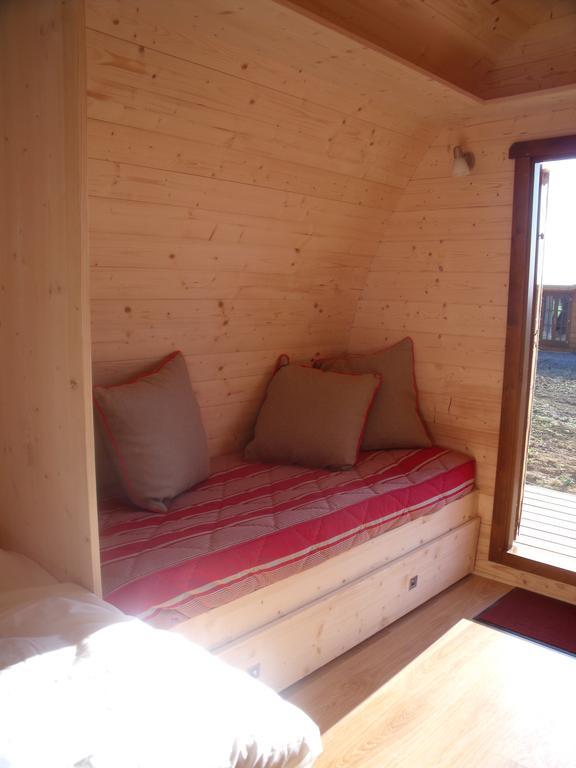 Le Domaine Des Tuileries Guest House Salins Ruang foto