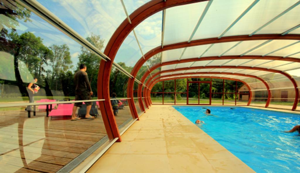 Le Domaine Des Tuileries Guest House Salins Bagian luar foto